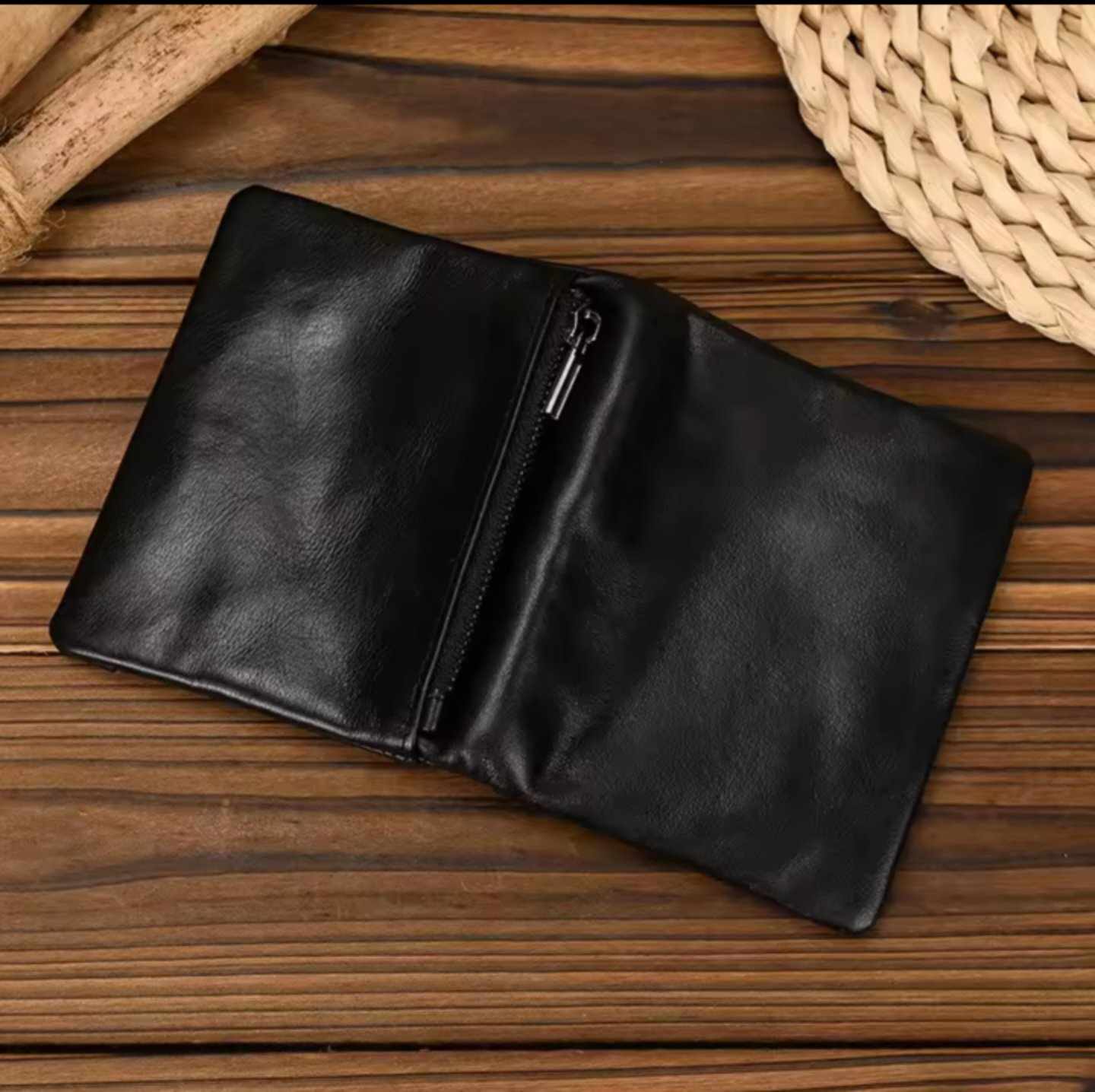 Classic Bifold Genuine Leather Purse/Wallet BW-01